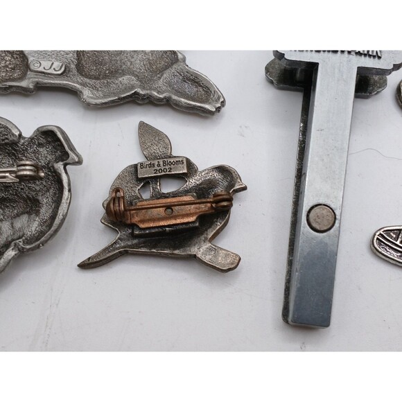 10 Pewter Brooches JJ Hippo, Pig + 4 BIRDS & BLOOMS Limited Edition Lapel Pins - Picture 9 of 14